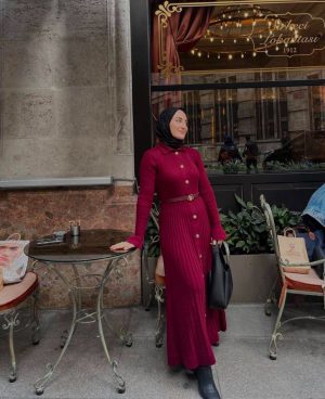 فستان صوف مع قشط